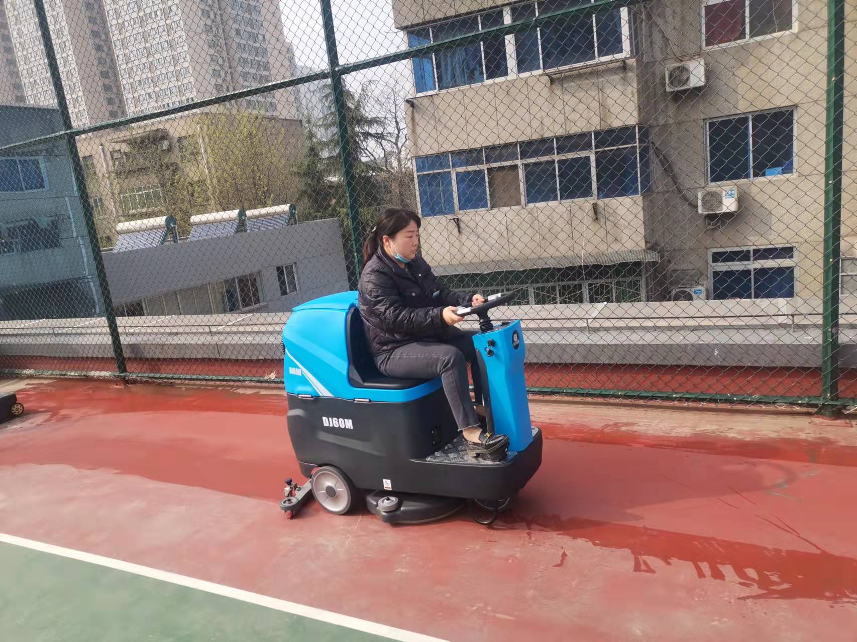 國鐵陜西西安文體工作站火車頭體育館 DJ60M 2.jpg